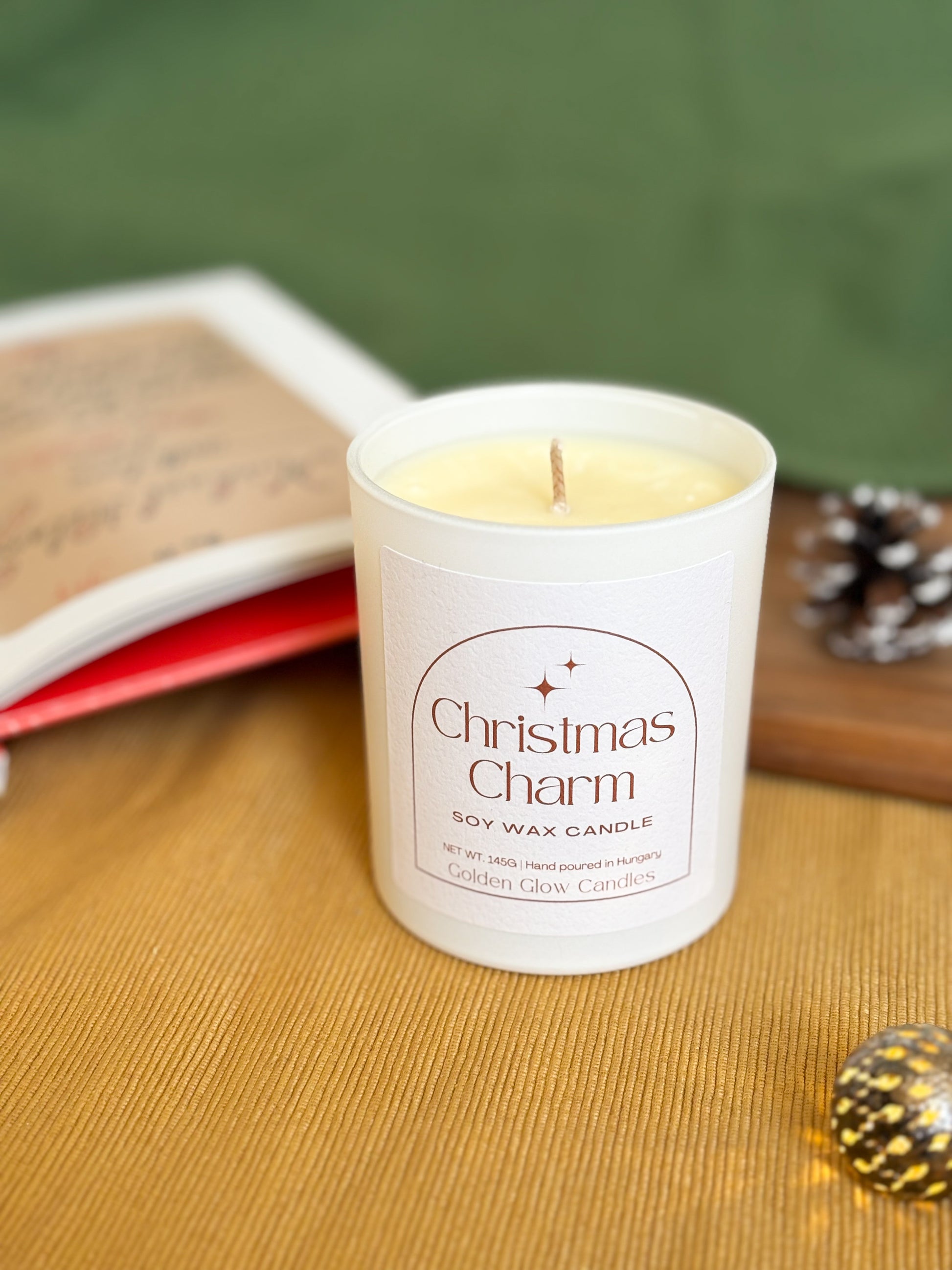 Christmas Charm szójaviasz gyertya, 145g kiszerelésben, elölnézet